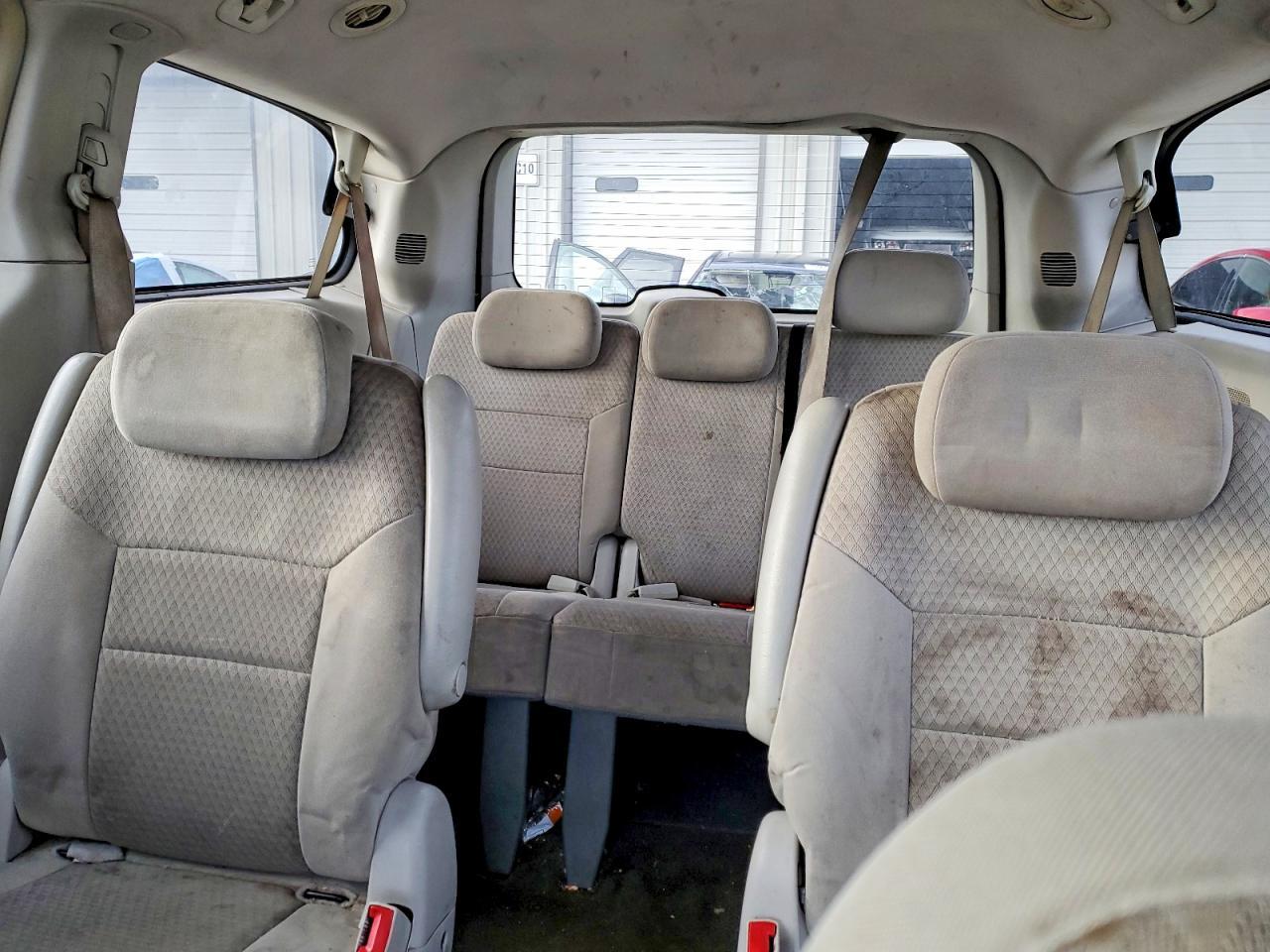 2008 Chrysler Town & Country lx