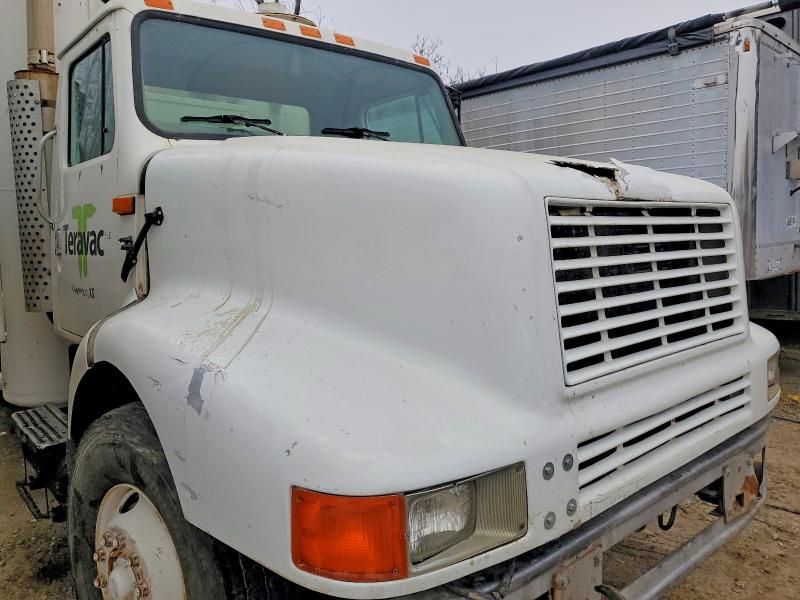 1999 International 2674 Vacuum Truck