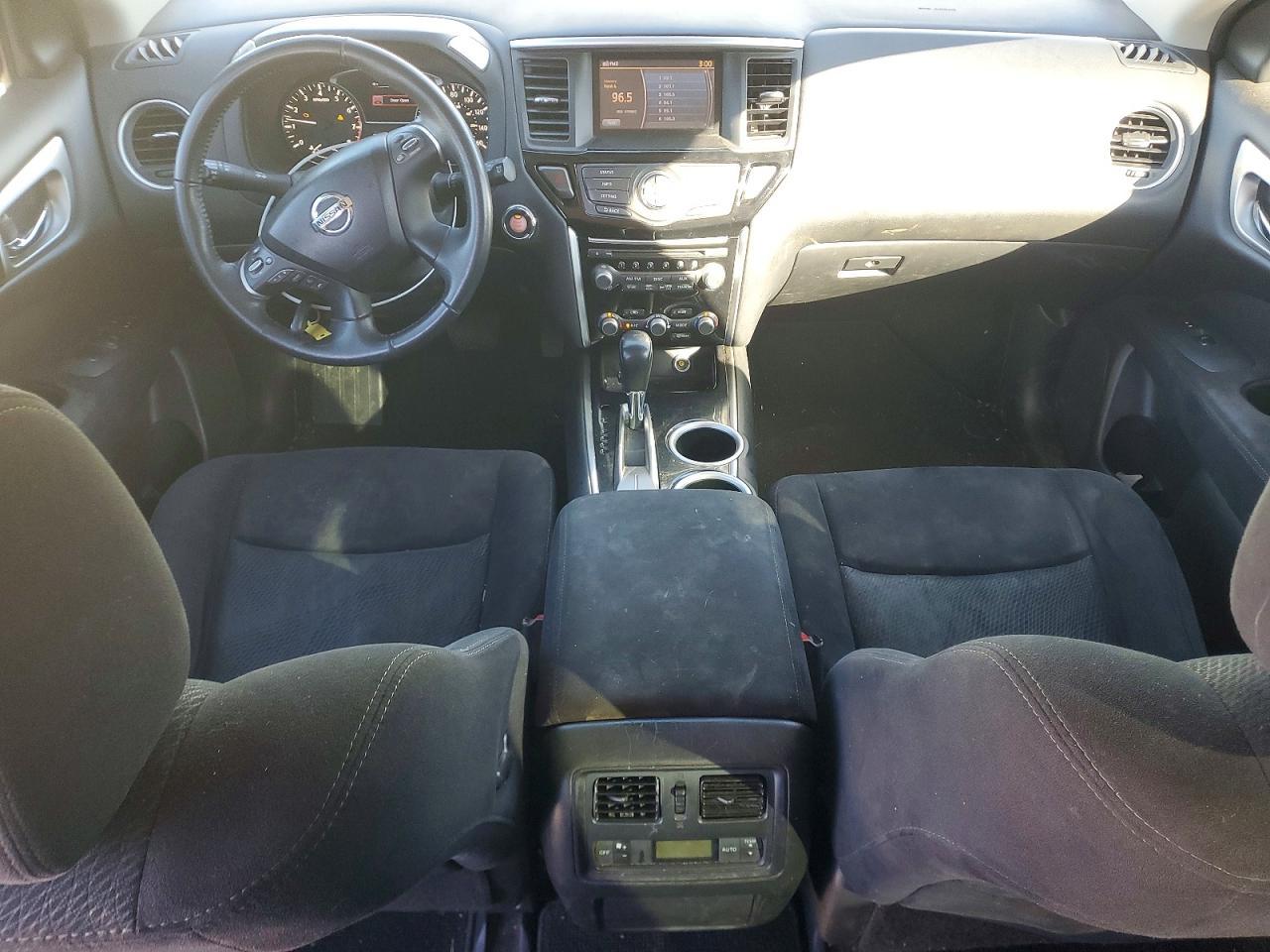 2015 Nissan Pathfinder s