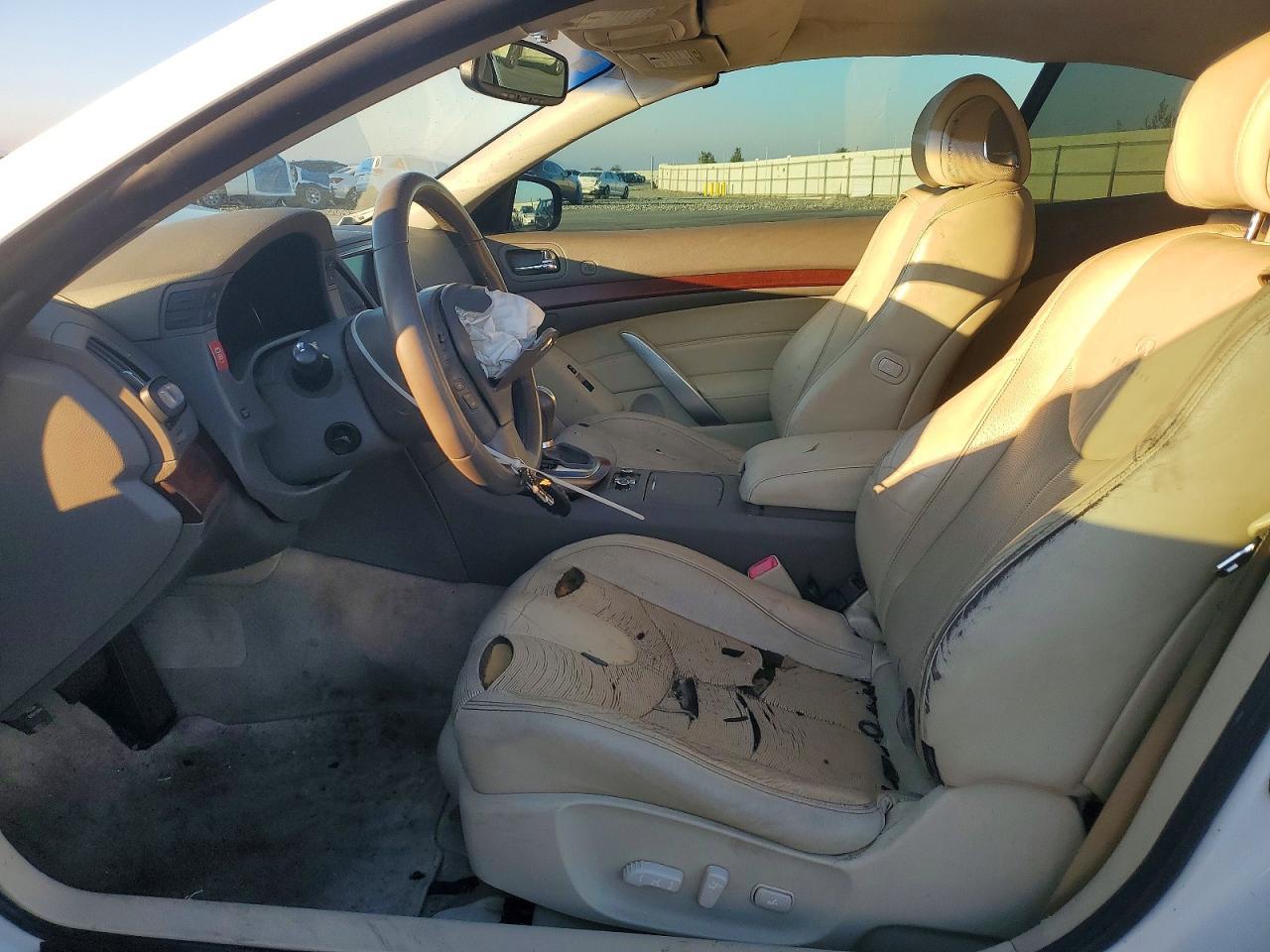 2009 Infiniti G37 Base