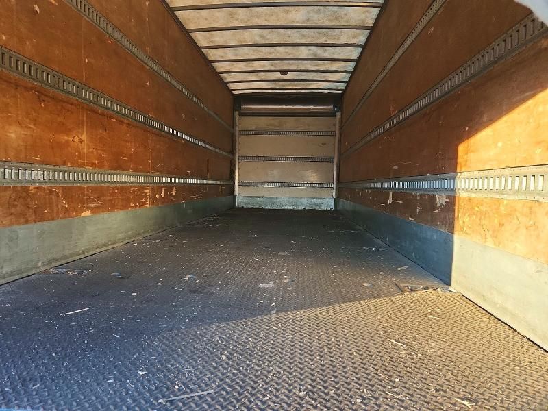 2014 Freightliner Business Class M2 BOX Truck