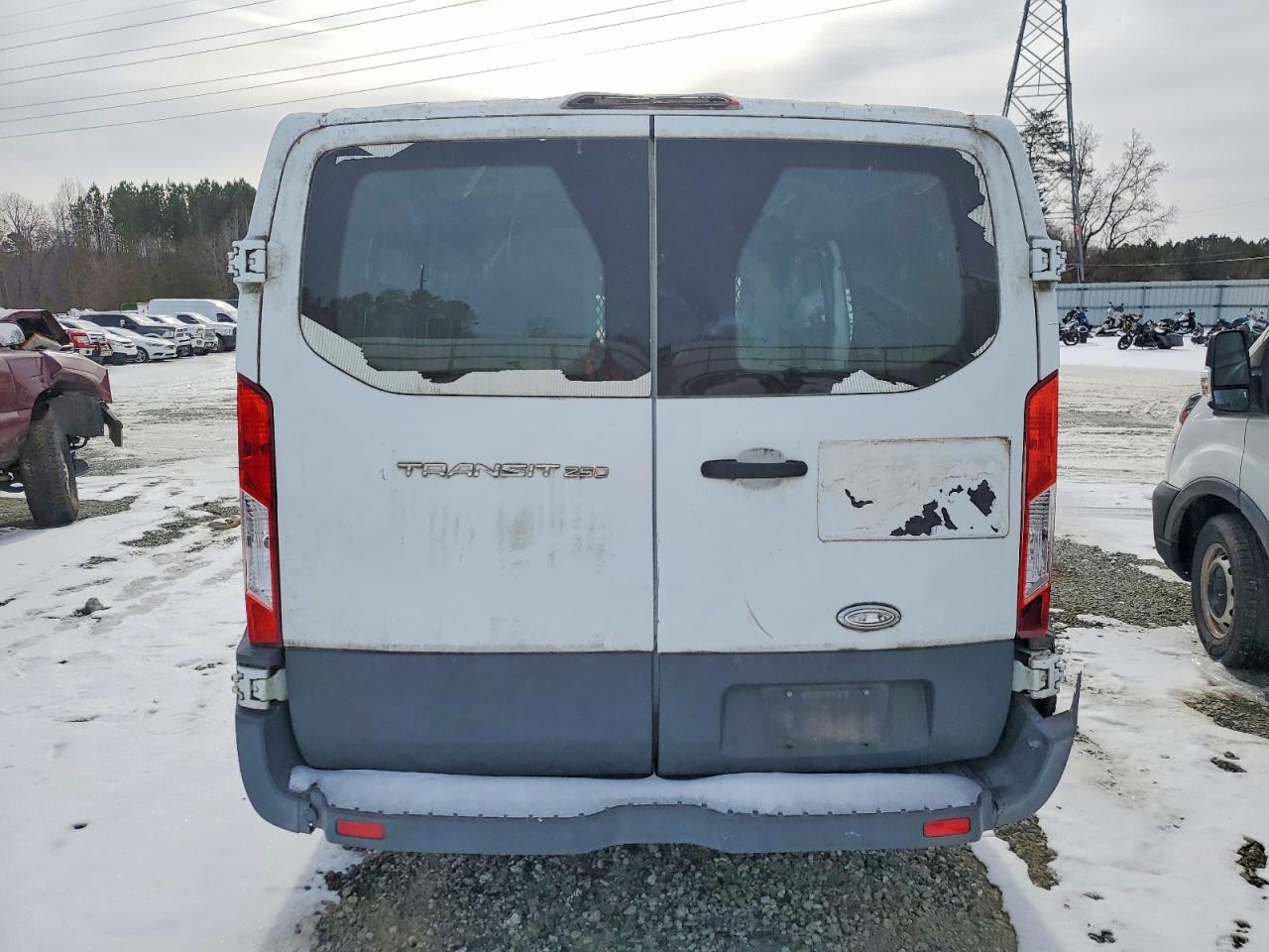 2015 Ford Transit 250 Delivery Van
