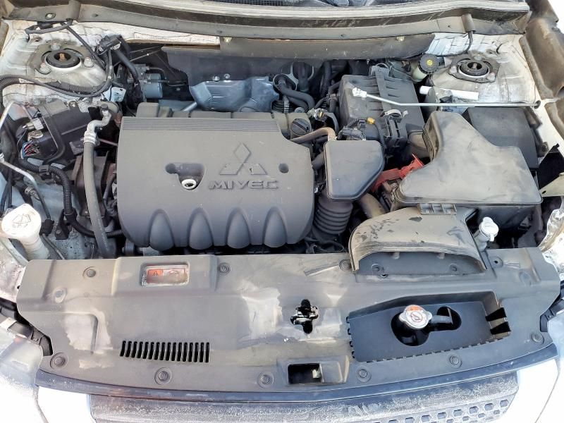 2020 Mitsubishi Outlander se