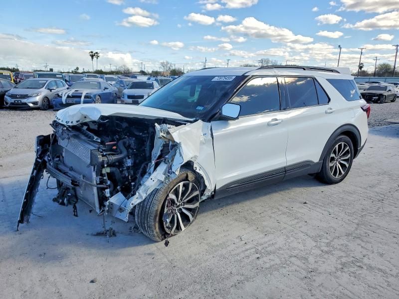 2025 Ford Explorer St-line