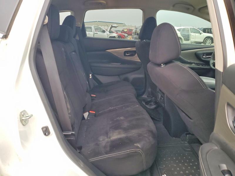 2018 Nissan Murano s