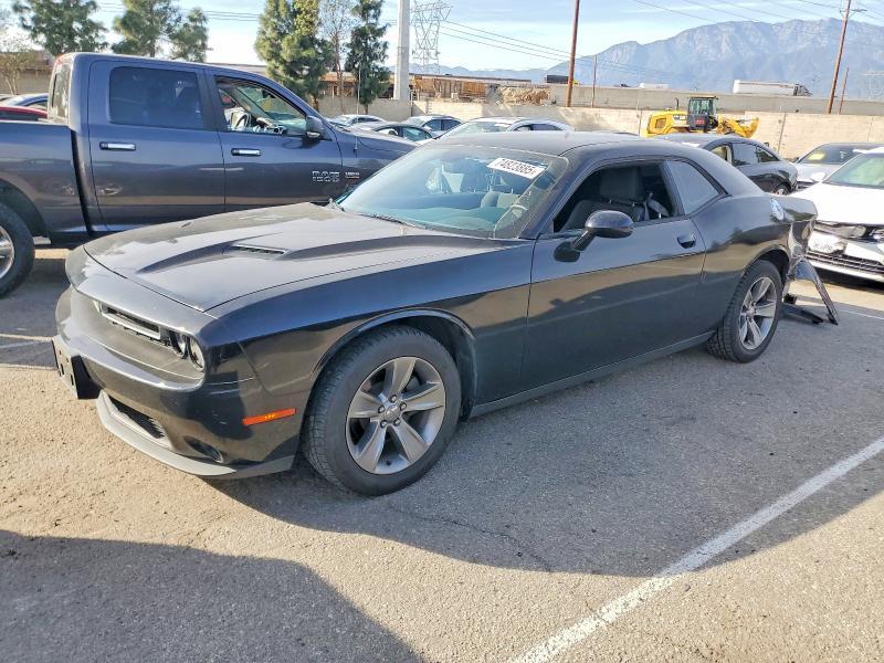 2016 Dodge Challenger sxt