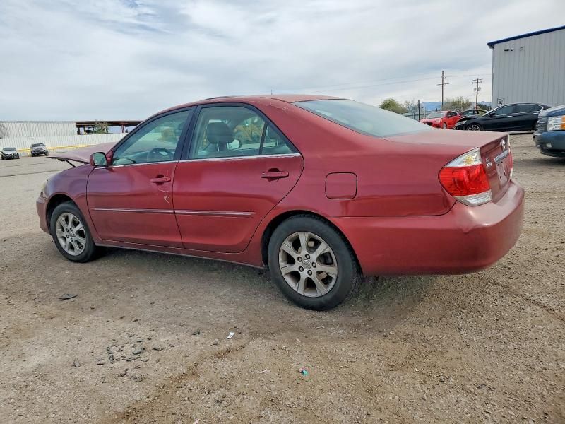 2005 Toyota Camry le