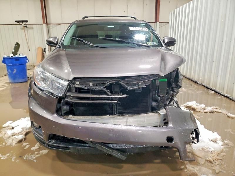 2016 Toyota Highlander le