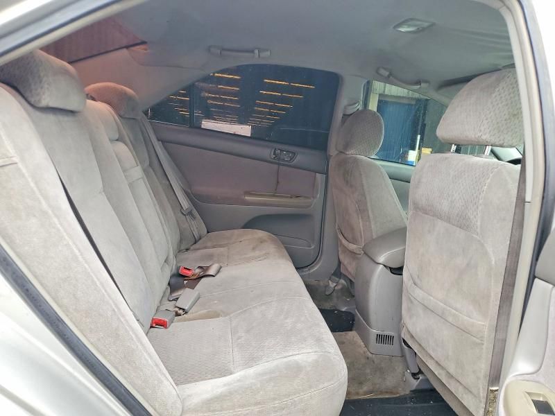 2002 Toyota Camry le