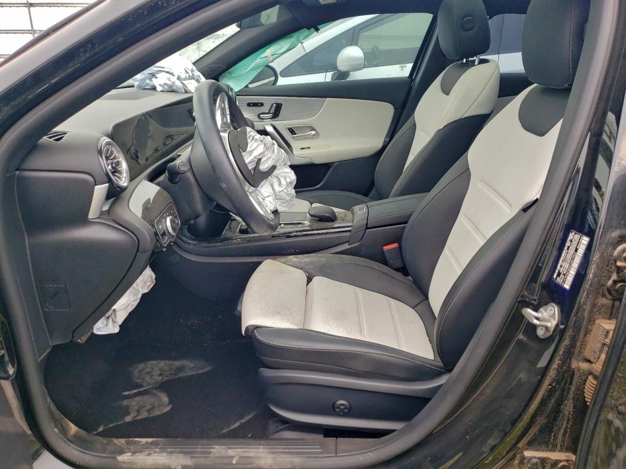 2022 Mercedes-Benz A 220