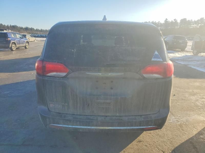 2018 Chrysler Pacifica Touring Plus