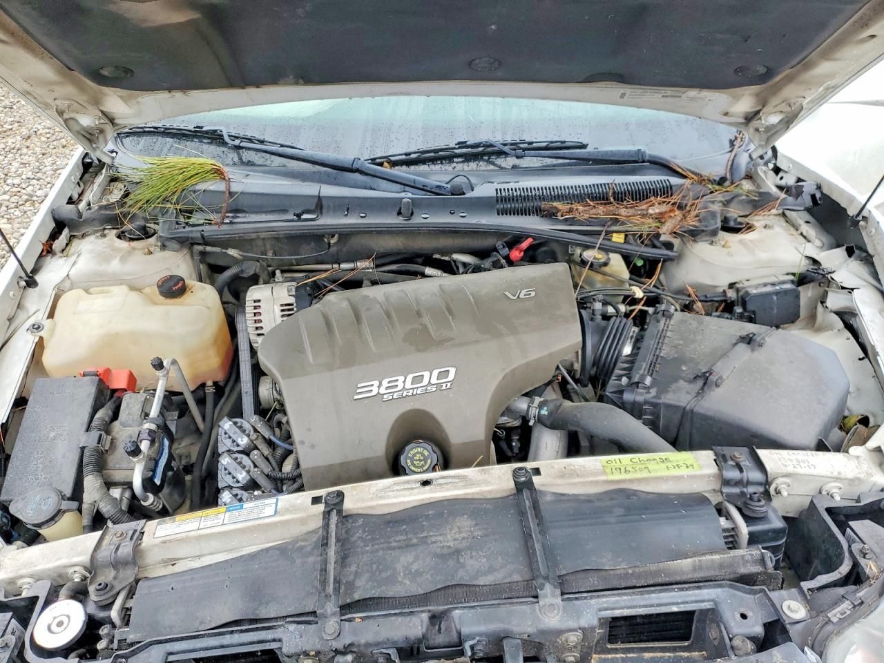 2000 Pontiac Bonneville sle