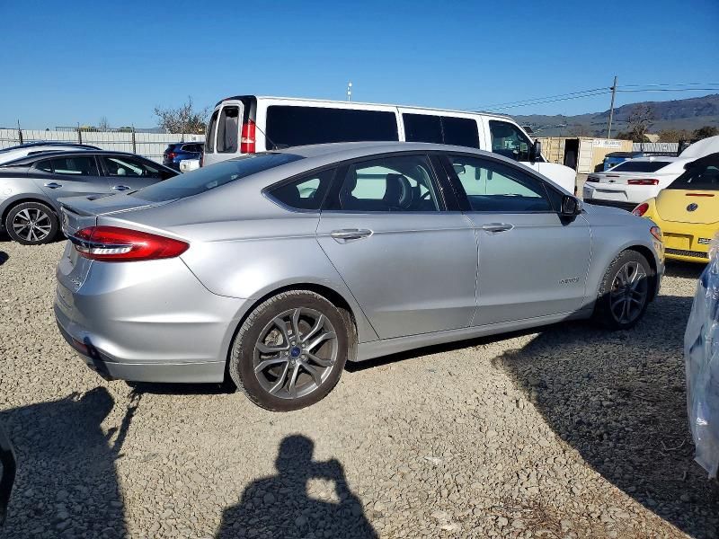 2017 Ford Fusion se Hybrid