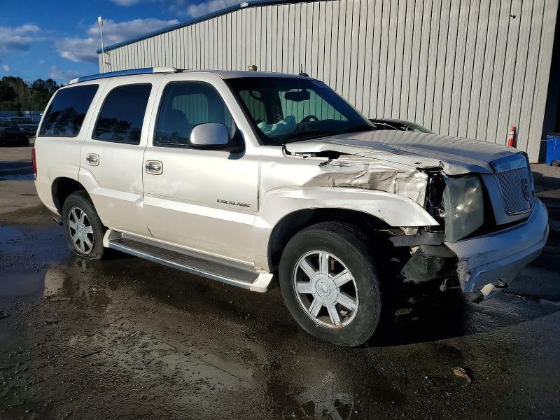 2002 Cadillac Escalade Luxury