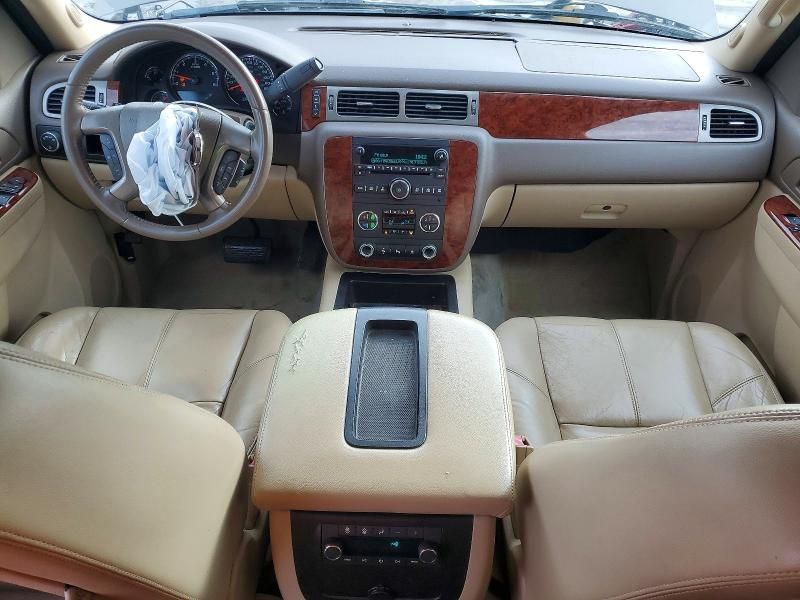 2011 Chevrolet Suburban C1500 lt