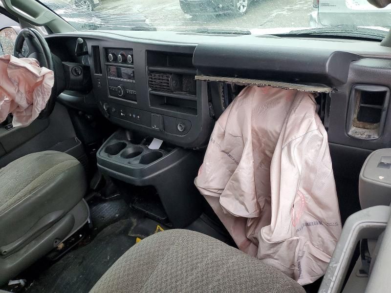 2020 GMC Savana G2500