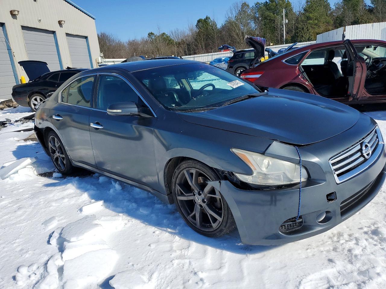 2013 Nissan Maxima s