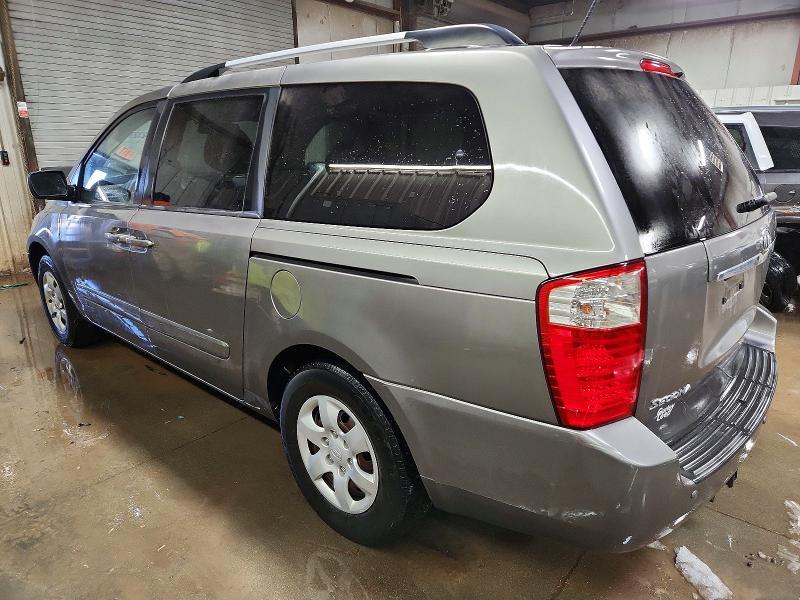 2010 KIA Sedona lx