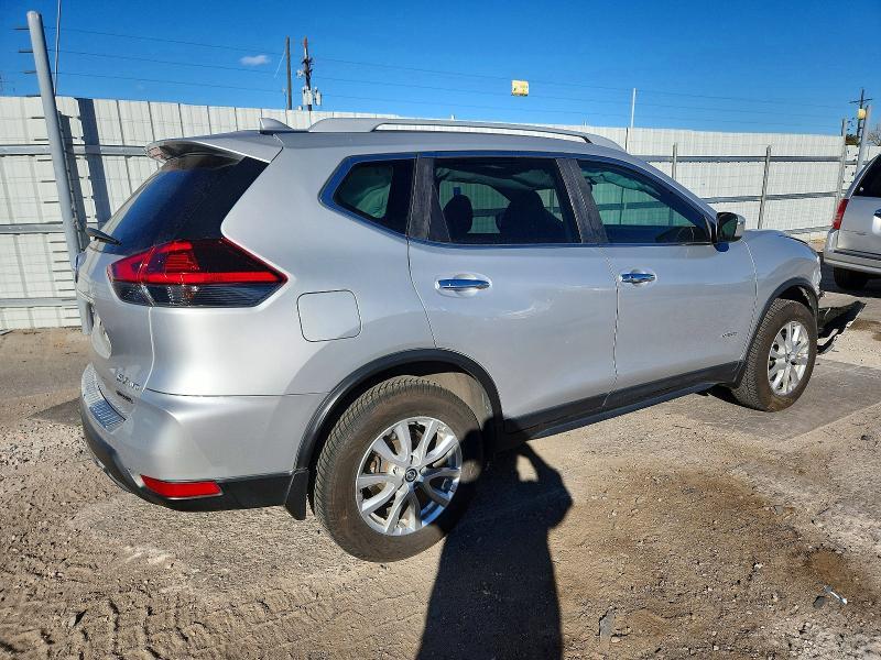 2018 Niss Rogue sv Hybrid