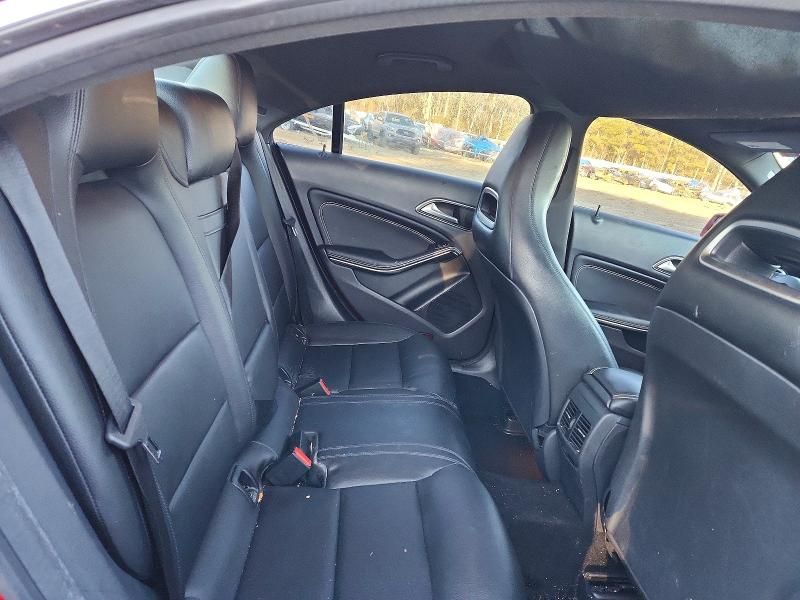 2015 Mercedes-Benz Cla 250