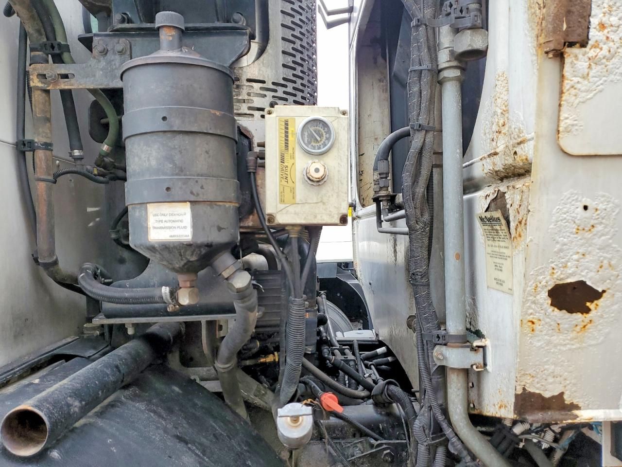 2013 Mack MRU613 Refuse Truck