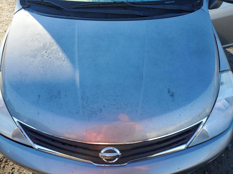 2011 Nissan Versa s