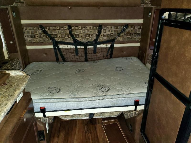 2019 Freightliner Business Class M2 box Truck