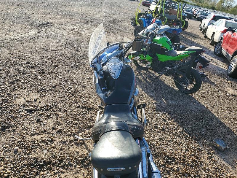 2004 Honda VTX1800 S2