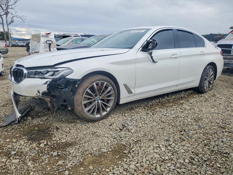 2022 BMW 530 i
