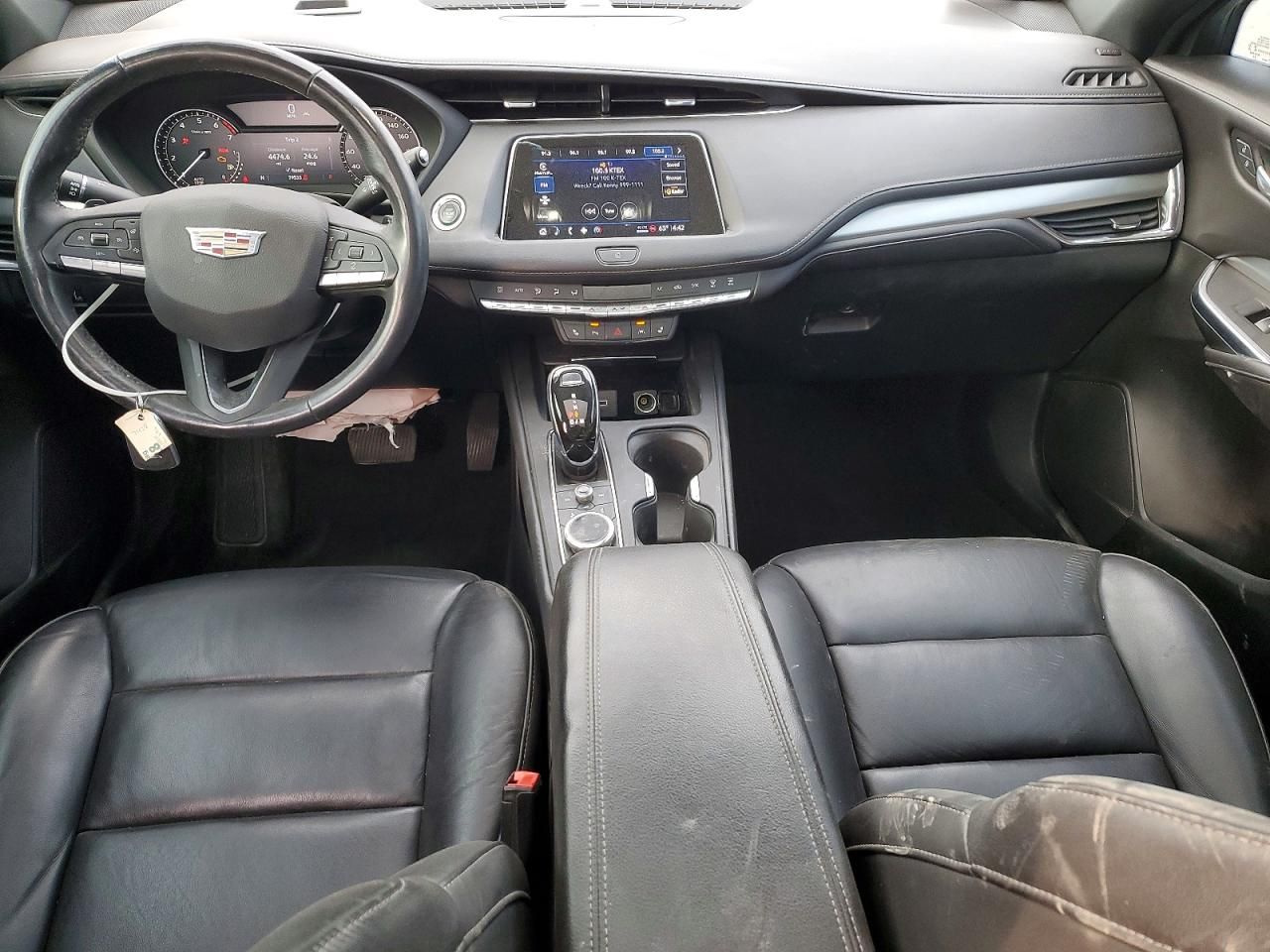 2022 Cadillac XT4 Premium Luxury