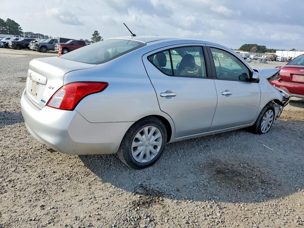 2012 Nissan Versa s