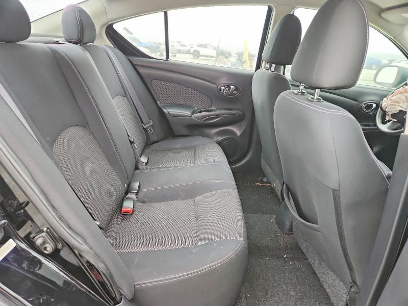 2014 Nissan Versa s