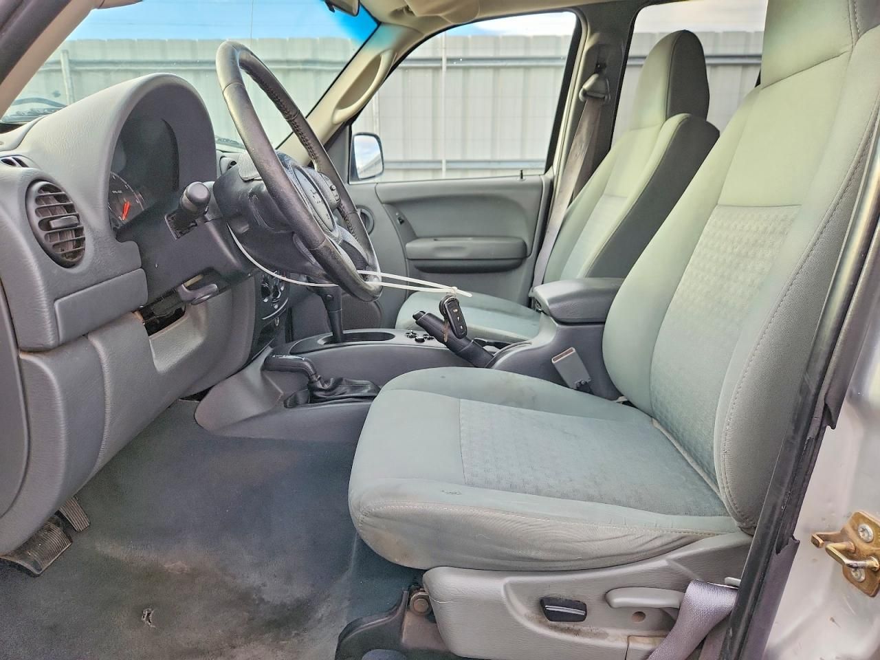 2007 Jeep Liberty Sport