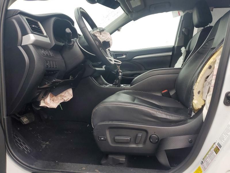 2019 Toyota Highlander se