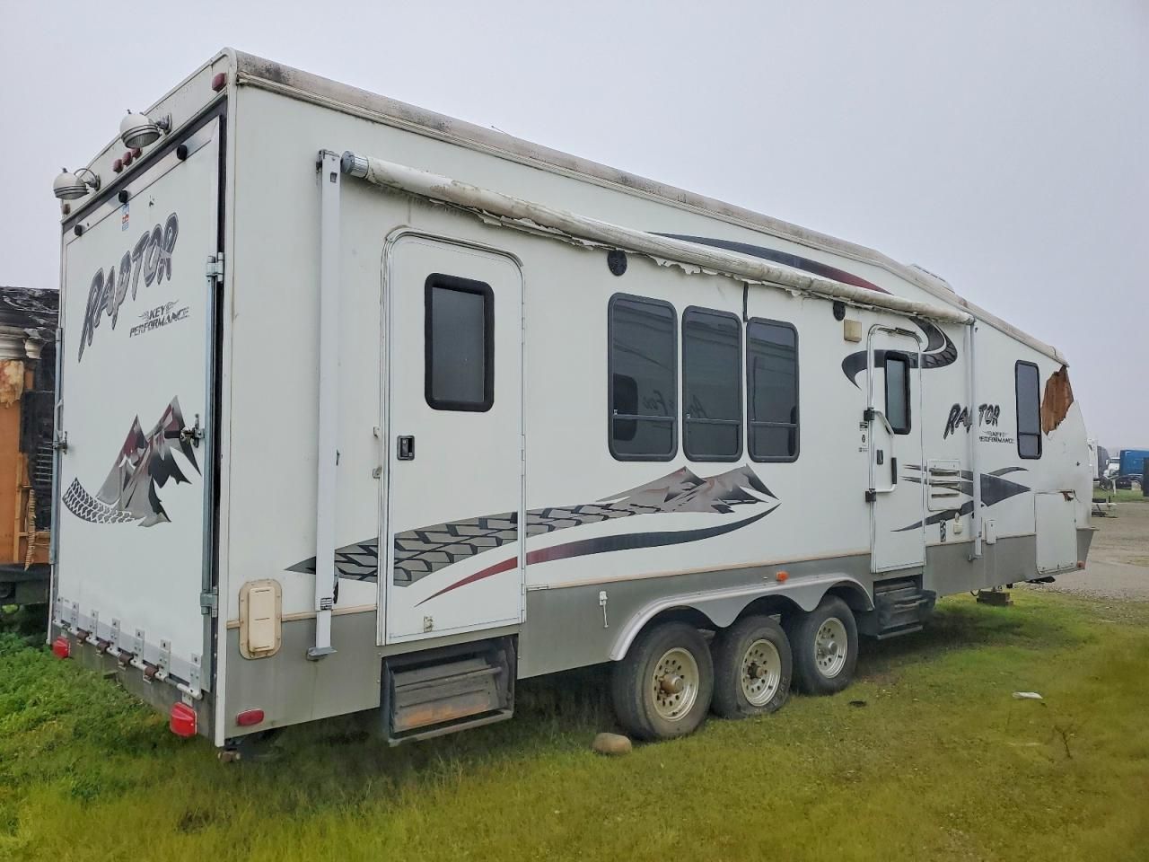 2005 Rapt 5th Wheel-Camper