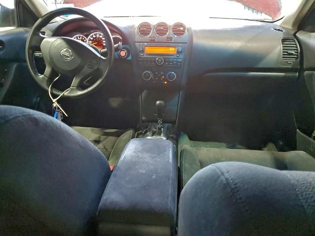 2010 Nissan Altima Base
