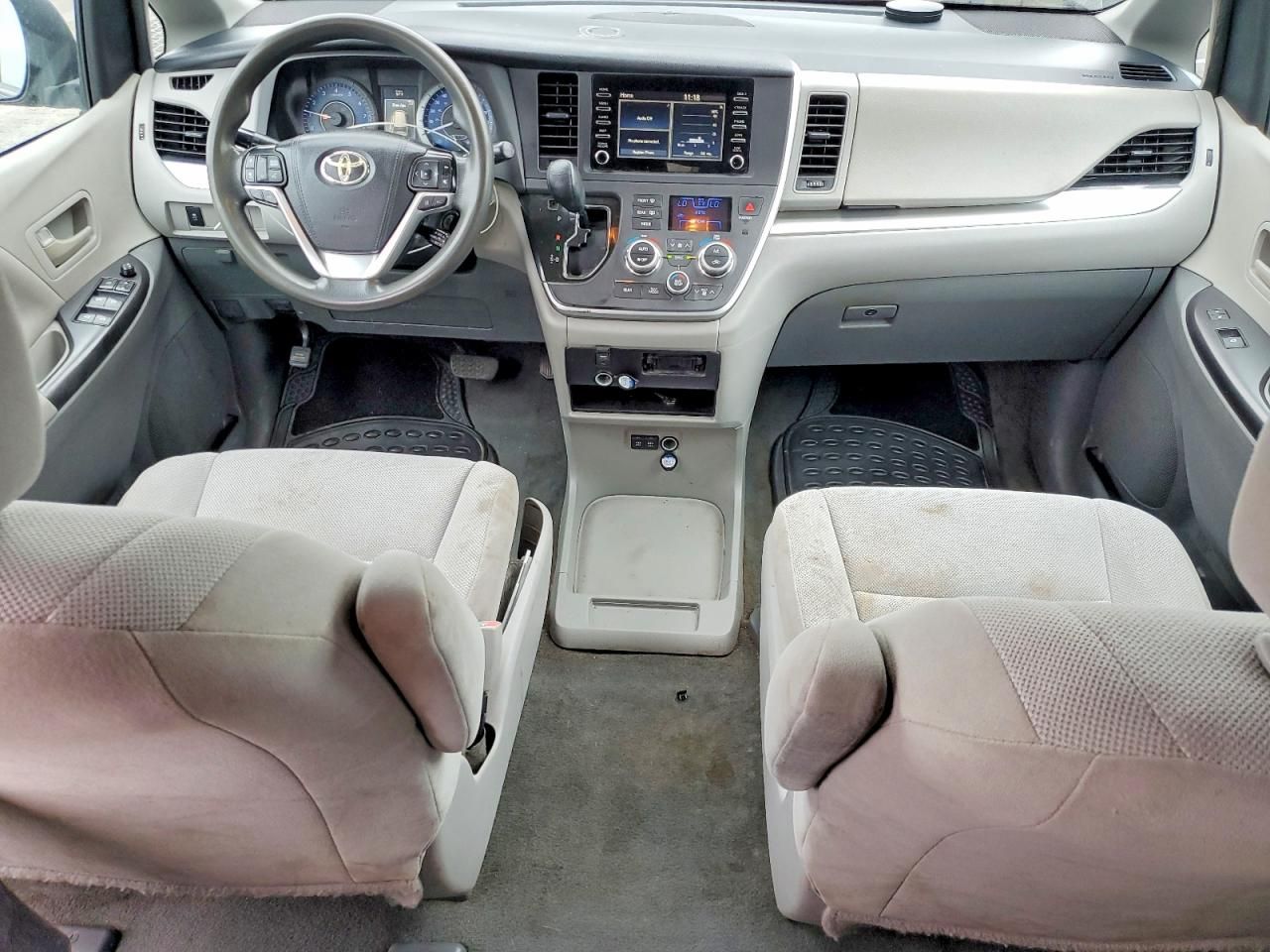 2020 Toyota Sienna l