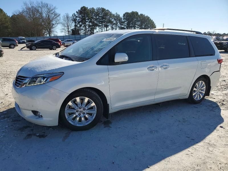 2015 Toyota Sienna xle