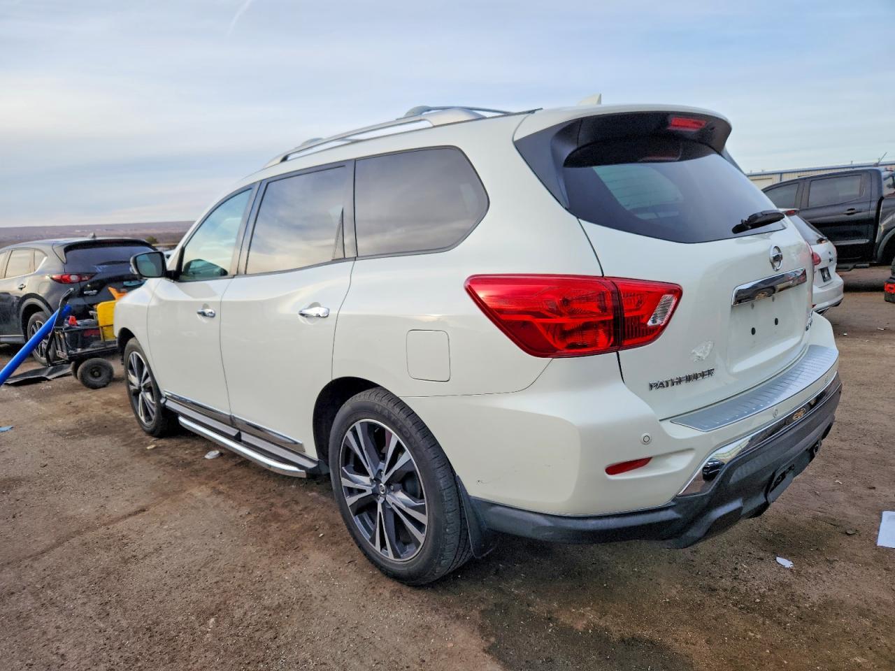 2020 Nissan Pathfinder Platinum