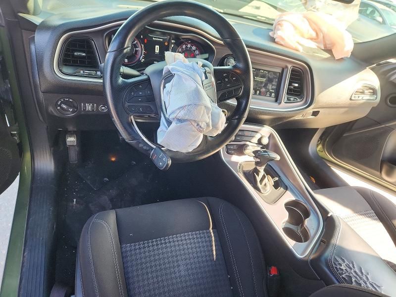 2022 Dodge Challenger sxt