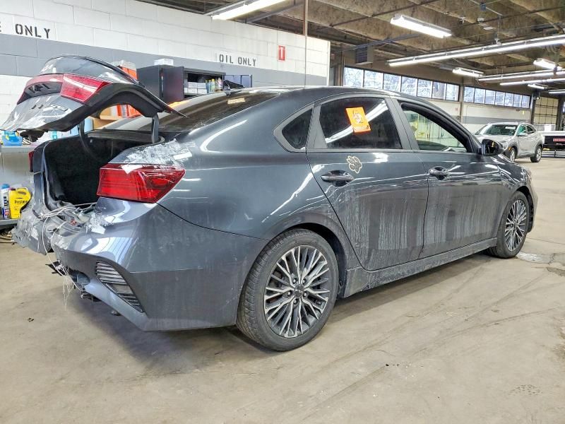 2023 KIA Forte gt Line