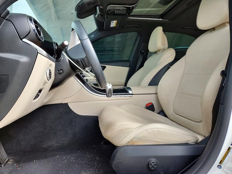 2022 Mercedes-Benz C300