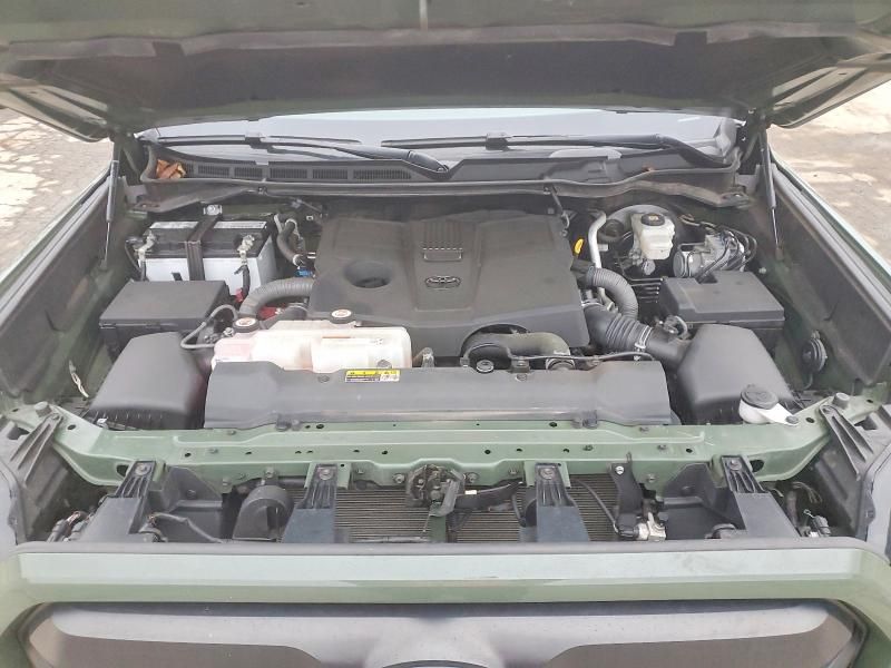 2022 Toyota Tundra Double cab sr