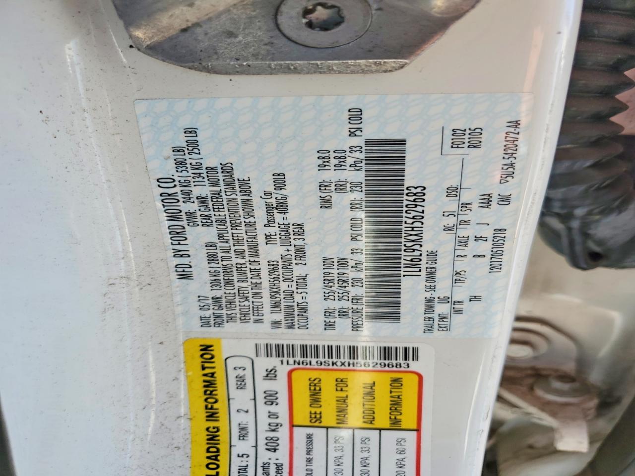 2017 Lincoln Continental Select