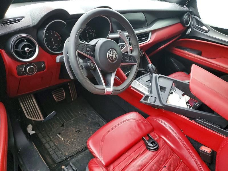 2018 Alfa Romeo Stelvio ti Sport