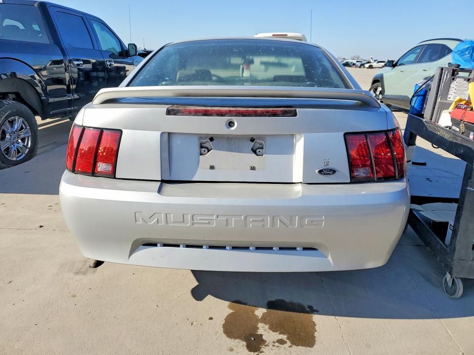 1999 Ford Mustang