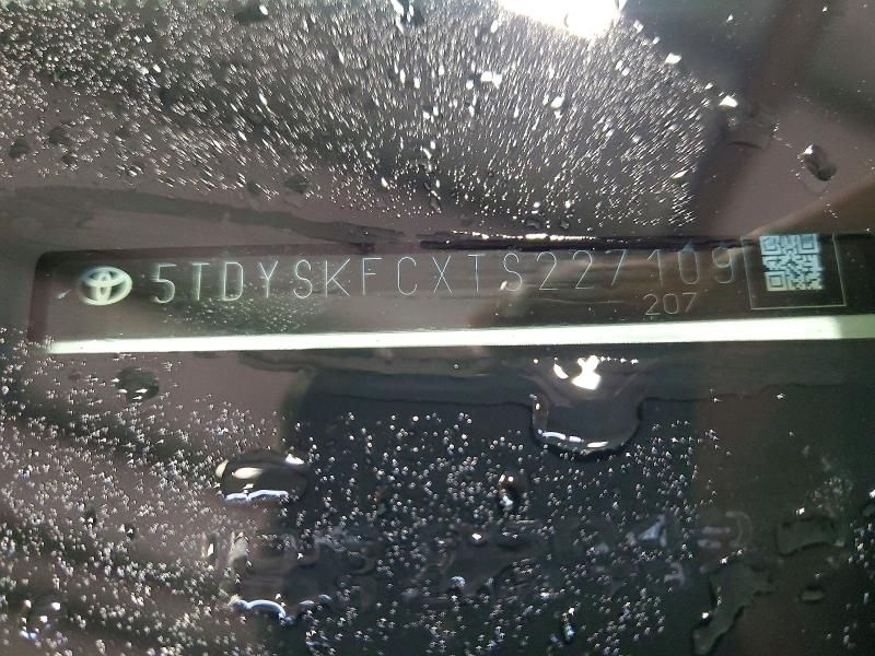 2026 Toyota Sienna xle