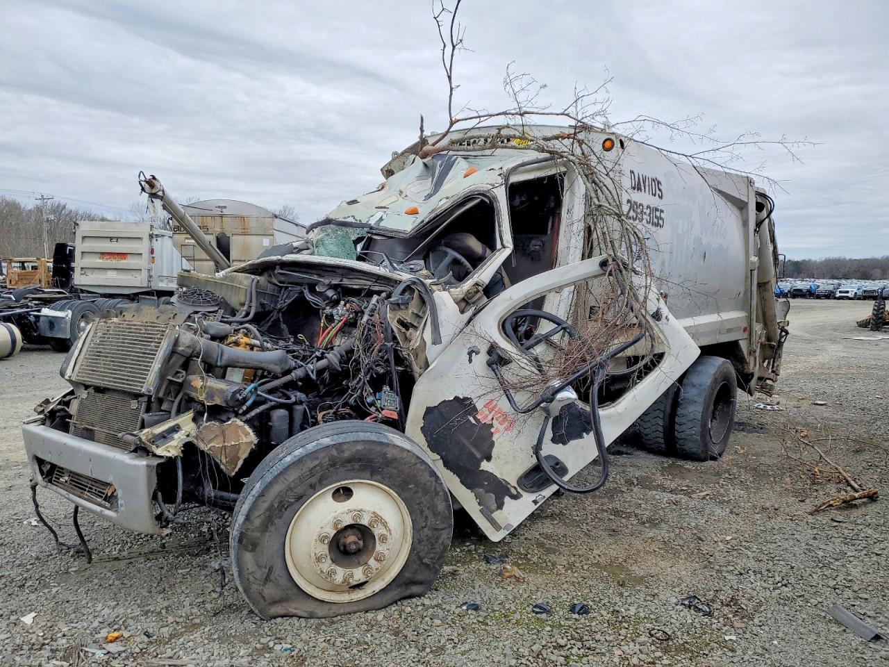 2005 Freightliner M2 106 Medium Duty