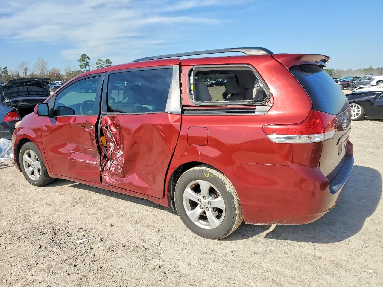 2013 Toyota Sienna le