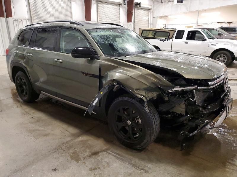 2025 Volkswagen Atlas Peak Edition se